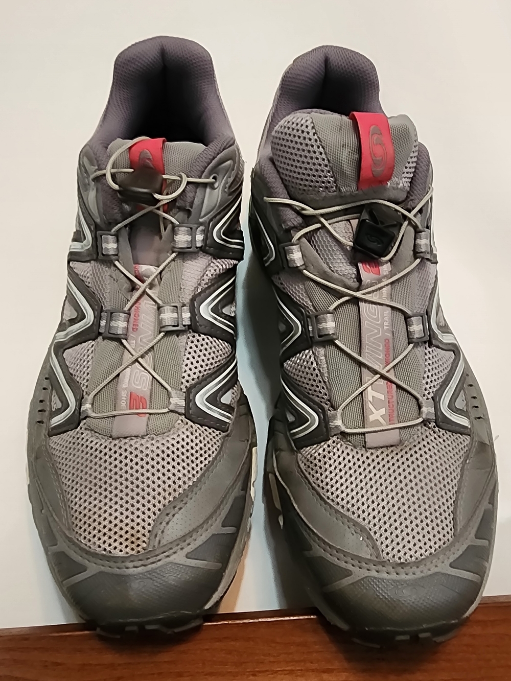 Salomon XT- Wings 2 Gray Trail Running Shoes with Pink Accents - Picture 2 of 4